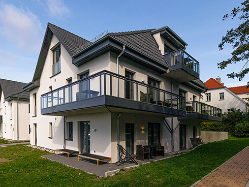 Reichlich Platz zum Sonnenbaden auf großzügigen Balkons