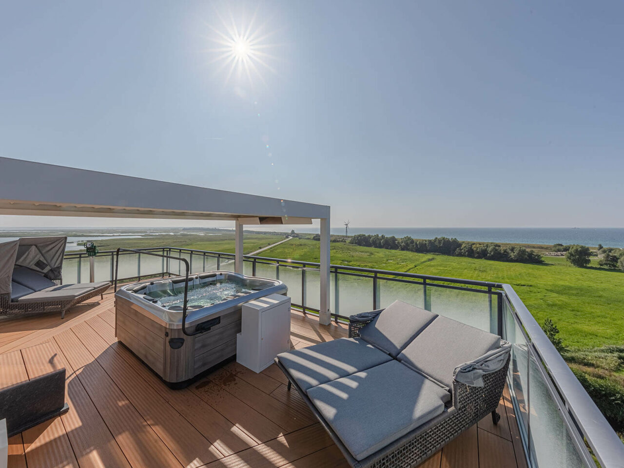 Modern ausgestattete Ferienwohnung mit Jacuzzi an der Ostsee